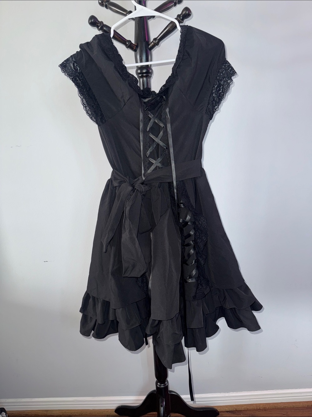 The North Kardashian West Black Lace-Up Ruffle Short Dress 39.T